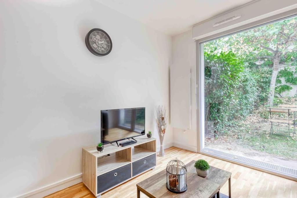 Appartement Moderne, Metro 7, Parking Et Jardin Villejuif Exterior photo