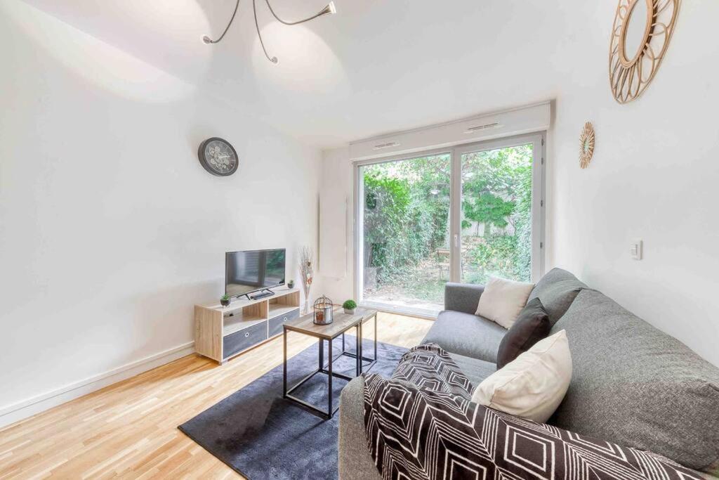 Appartement Moderne, Metro 7, Parking Et Jardin Villejuif Exterior photo